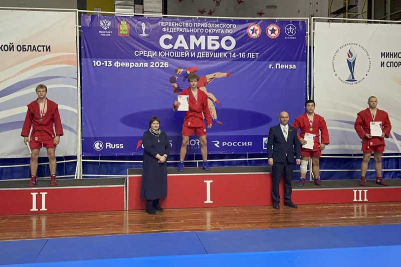 Новотройчанин Макар Петров станет участником первенства России по самбо