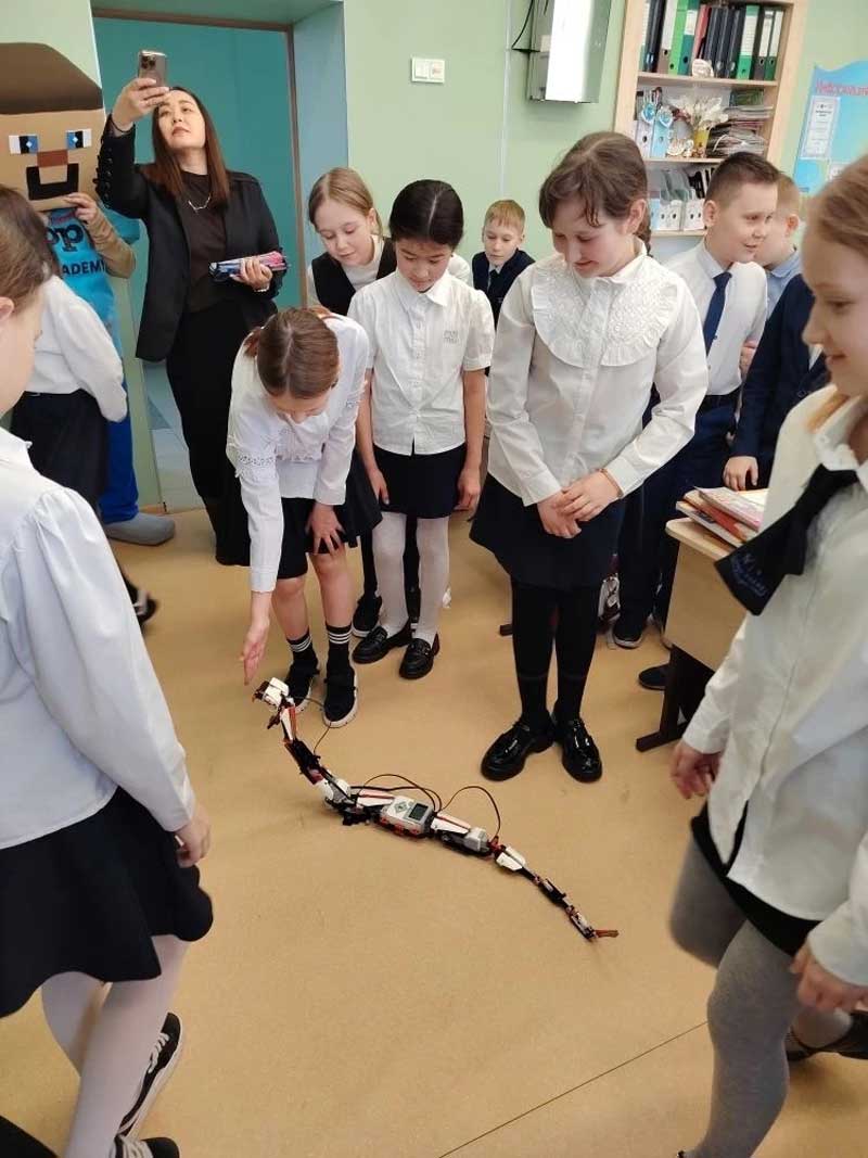 «Неделя науки» в новотроицкой гимназии стала праздником интеллекта и открытий