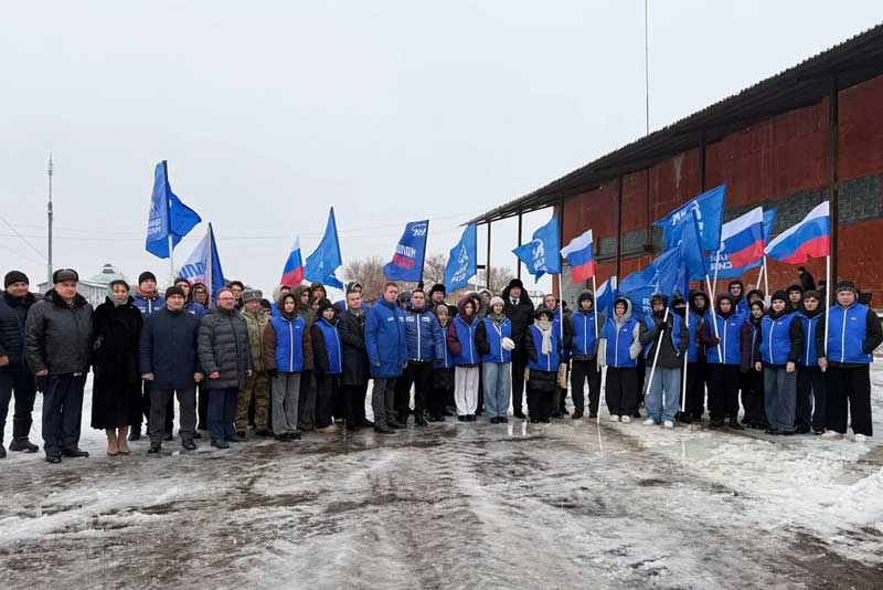 «Тепло для Героя» – в подарок к празднику. Из Оренбуржья бойцам ко Дню защитника Отечества отправлены посылки