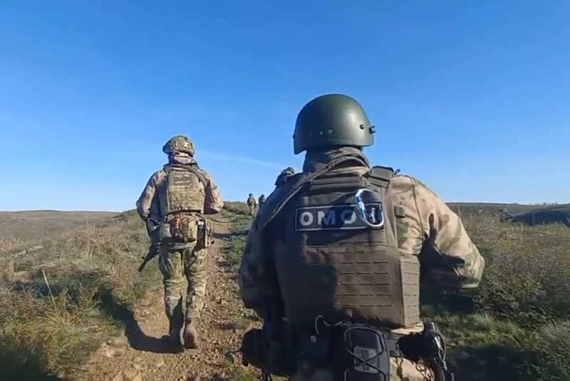 На территории Гайского района продолжается операция по поиску подозреваемого в нападении на полицейских