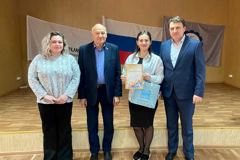 На Новотроицком заводе «Оренбургский пропант» прошел турнир по настольному теннису