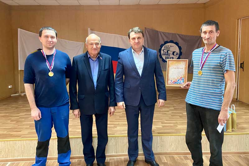 На Новотроицком заводе «Оренбургский пропант» прошел турнир по настольному теннису