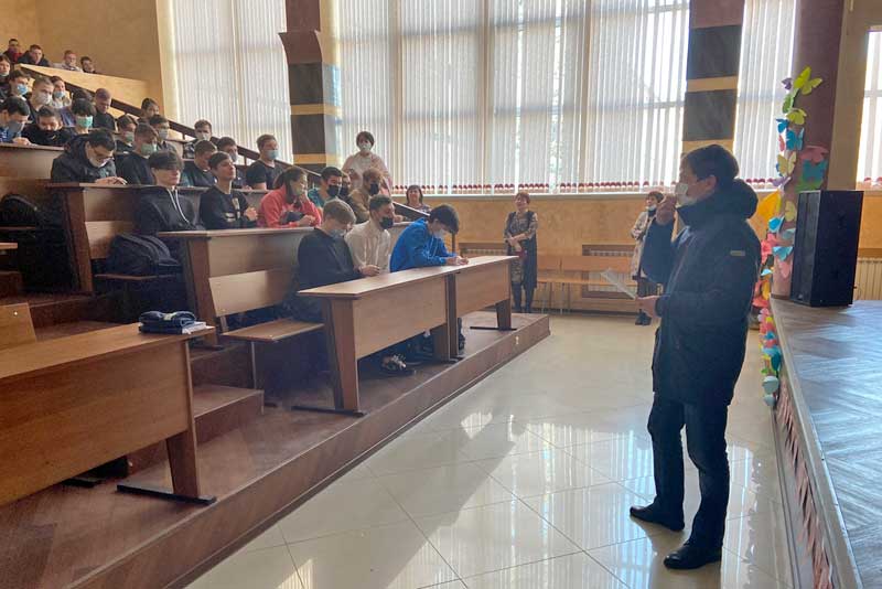 Авторитетно о важном. Разговор со студентами о противодействии экстремизму