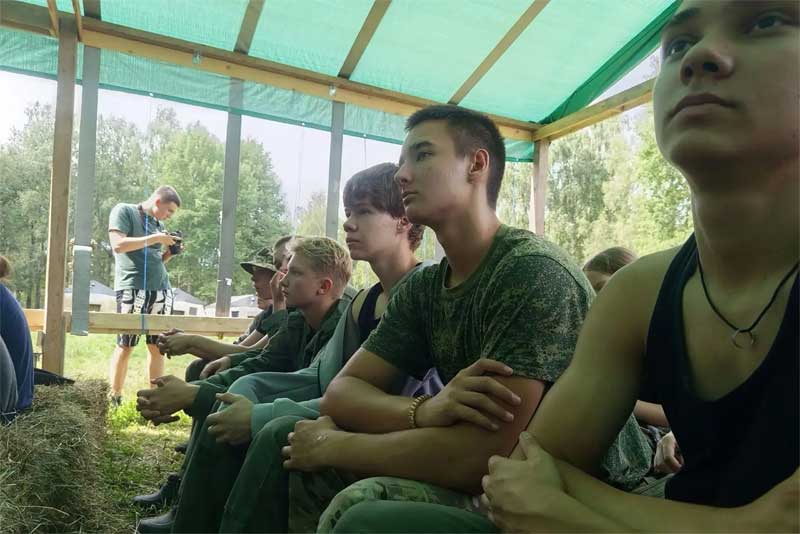Новотроицкий поисковый отряд «Уралец» выехал в экспедицию в Новгородскую область