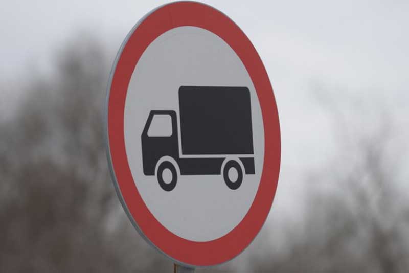 В Оренбуржье продлили запрет движения большегрузов по местным дорогам
