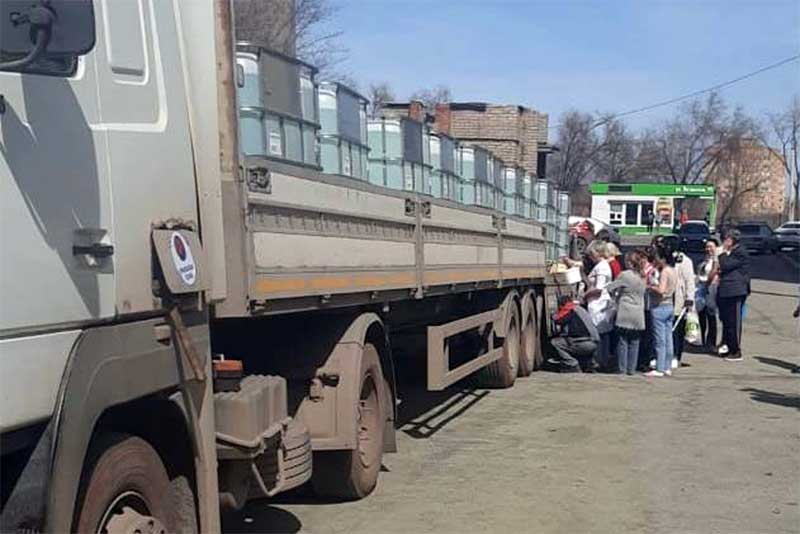 Новотройчане пришли на помощь соседям