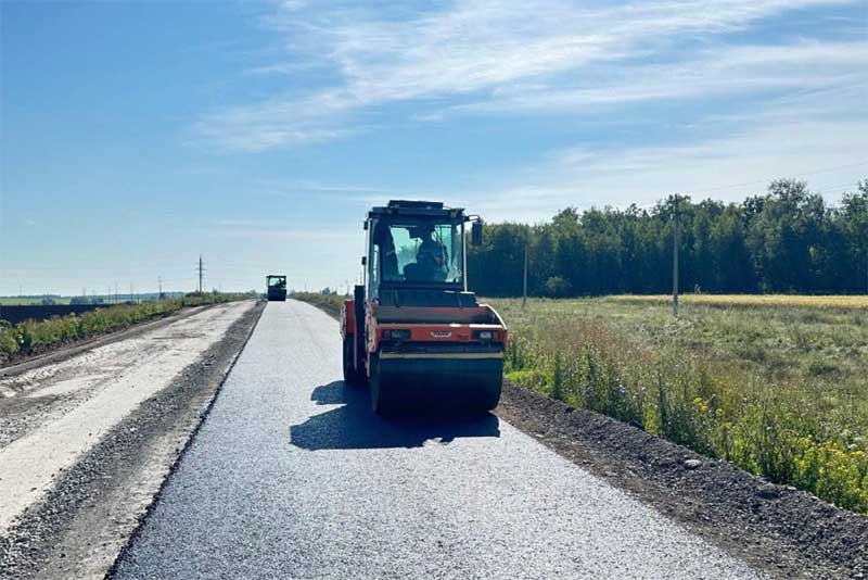 В Оренбуржье выполнено более 60 % запланированных работ по укладке дорожного покрытия