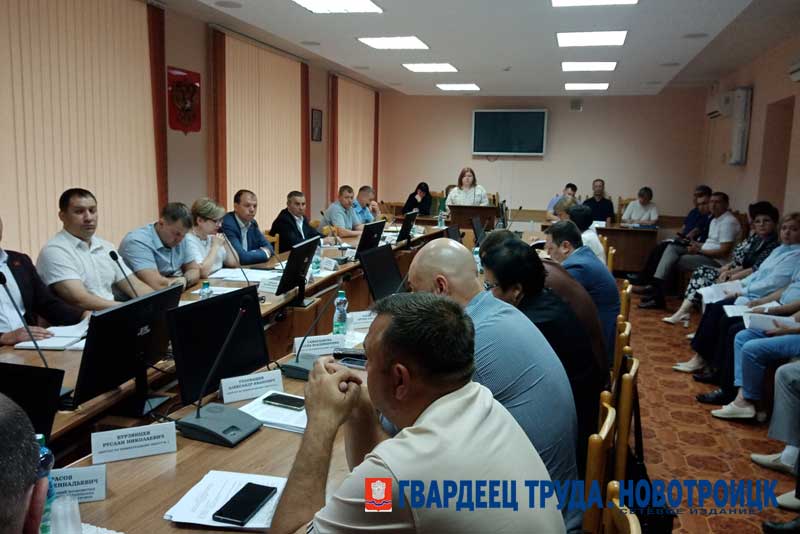 В Новотроицке местные депутаты 26 августа определят дату проведения повторного конкурса по отбору кандидатур на должность главы Новотроицка