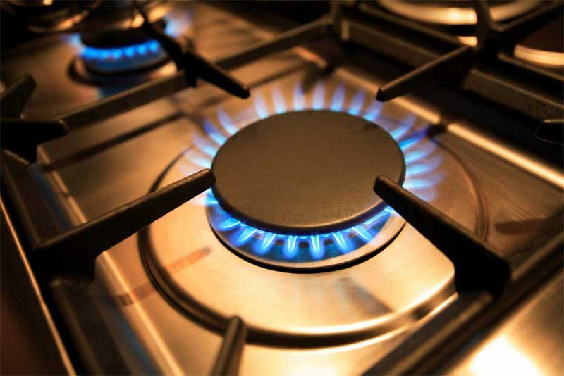 В Оренбуржье в 2025 году почти 500 семей получили помощь на проведение работ по догазификации