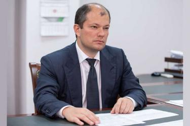 Генеральный директор УК «Уральская Сталь» Денис Сафин поздравил с Днем защитника Отечества