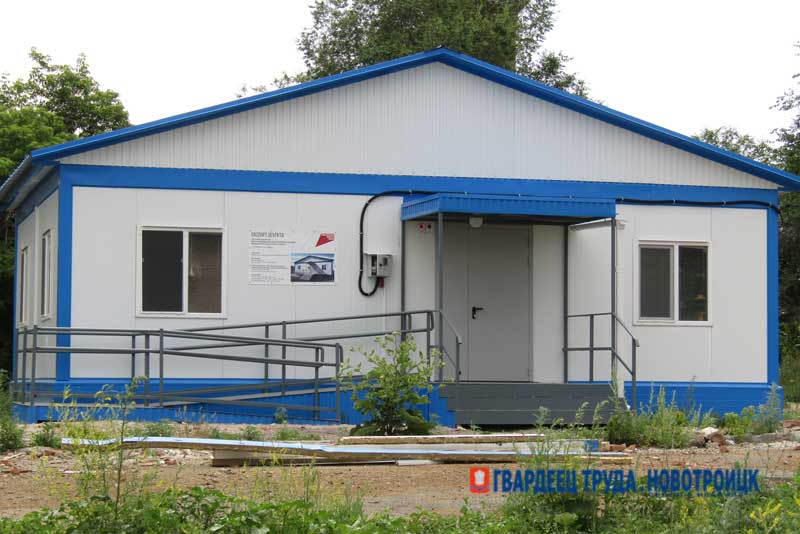 В пригородных поселках Новотроицка продолжается обновление местных ФАПов