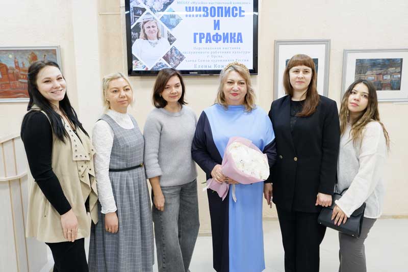Новотройчане познакомились с творчеством художницы Елены Кожиной из соседнего Орска (6+)