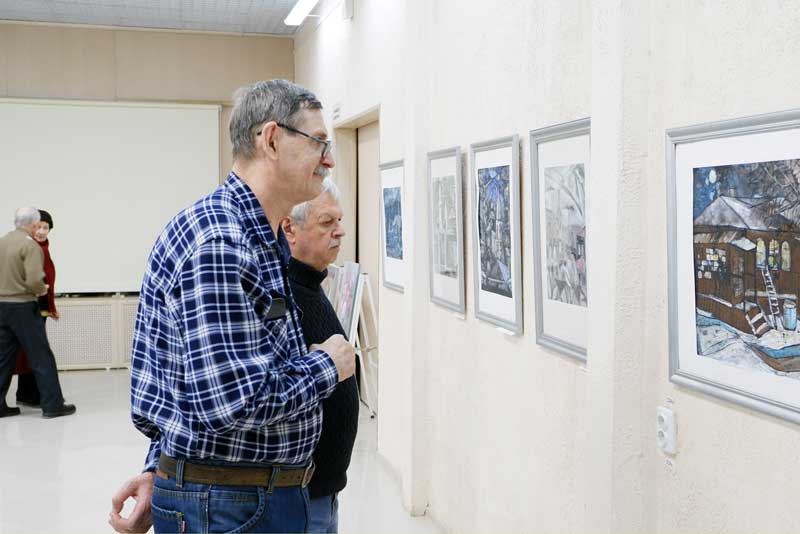 Новотройчане познакомились с творчеством художницы Елены Кожиной из соседнего Орска (6+)