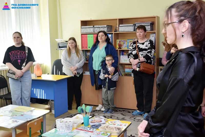 В Новотроицке, в специализированном детском саду, провели День открытых дверей для родителей, чьи дети нуждаются в корректировке зрения
