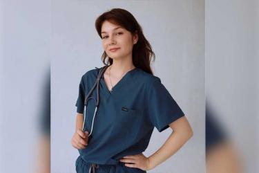 В медучреждение Новотроицка устроилась на работу молодой врач-терапевт