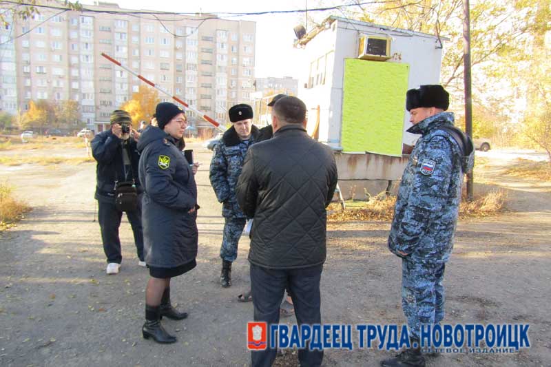 В Новотроицке приступили к ликвидации незаконно работающих автостоянок