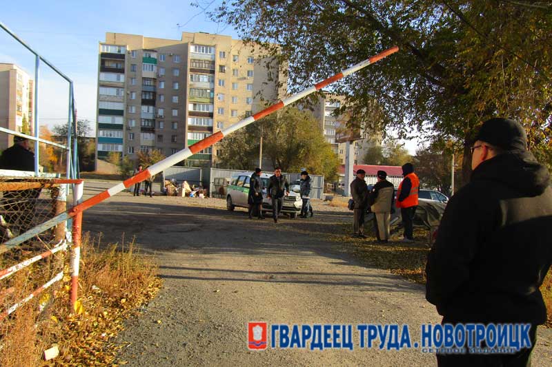 В Новотроицке приступили к ликвидации незаконно работающих автостоянок