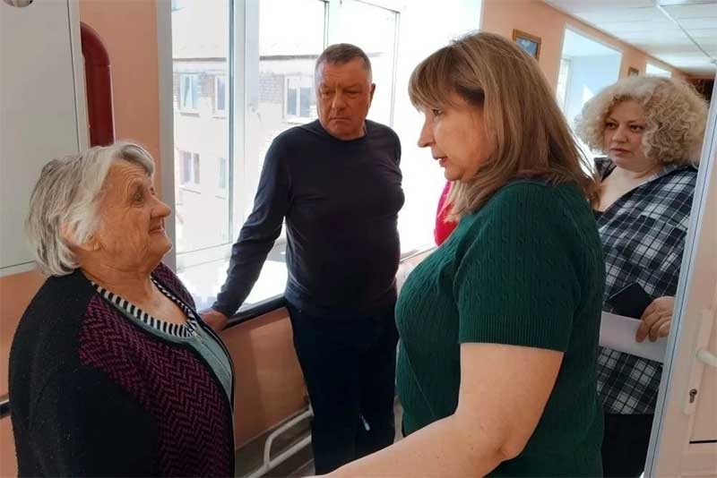 Представители благотворительного фонда «Старость в радость» побывали в Новотроицком психоневрологическом интернате