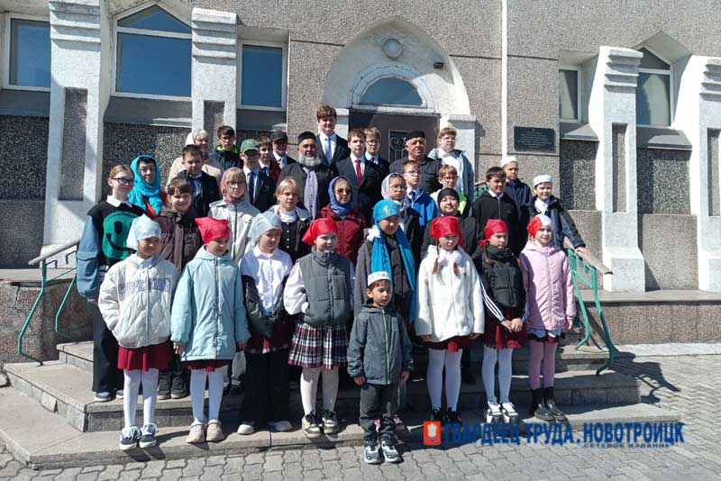 Уроки толерантности в Соборной мечети Новотроицка