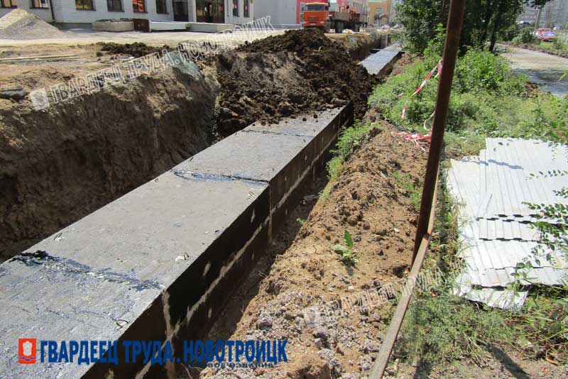 В Новотроицке приступили к благоустройству площади перед городским рынком