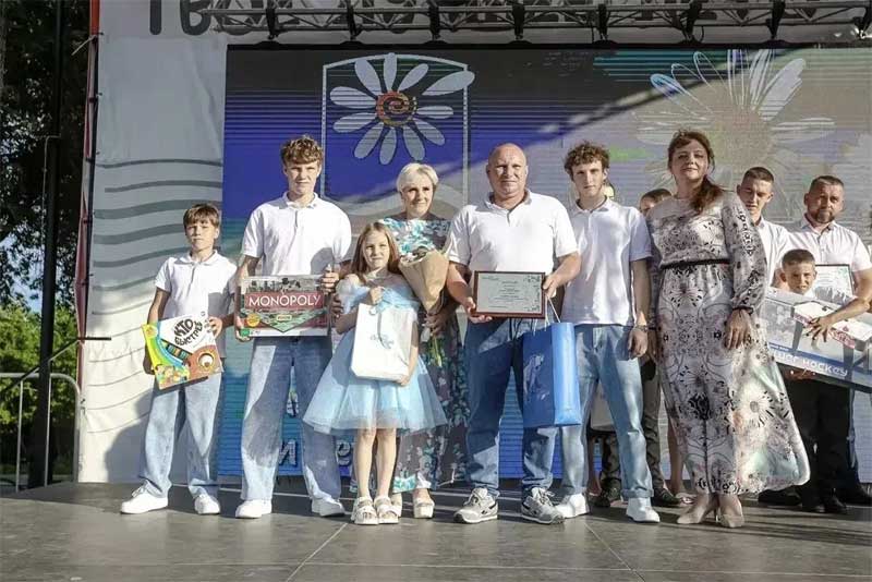 «Семьей года» в Оренбуржье стали Федоровы из Бугуруслана