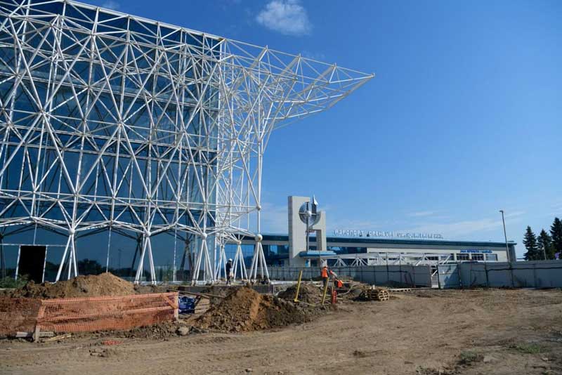 Министр экономического развития России Максим Решетников работает в Оренбуржье