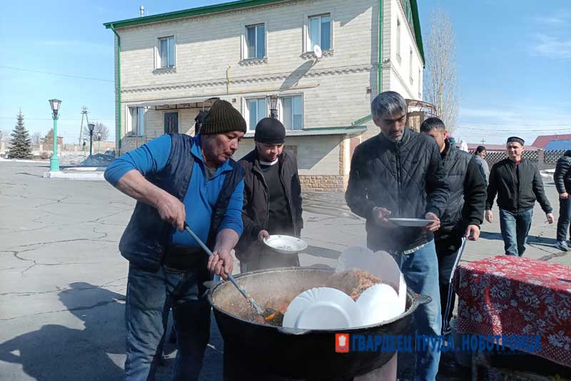 Ураза-байрам: традиции добрососедства, гостеприимства и милосердия