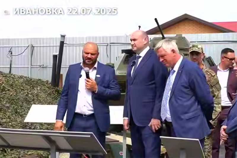 Евгений Солнцев побывал на открытии первого иммерсивного музейного комплекса 