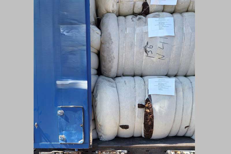Сотрудниками Россельхознадзора  Оренбургской области пресечена попытка незаконного ввоза более 17  тонн овечьей шерсти из Казахстана
