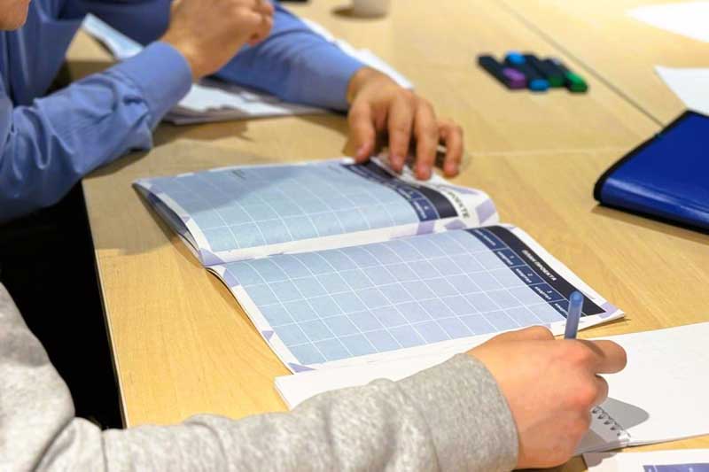 Ветераны специальной военной операции  из Оренбуржья могут пройти образовательный курс по предпринимательству «СВОй бизнес»