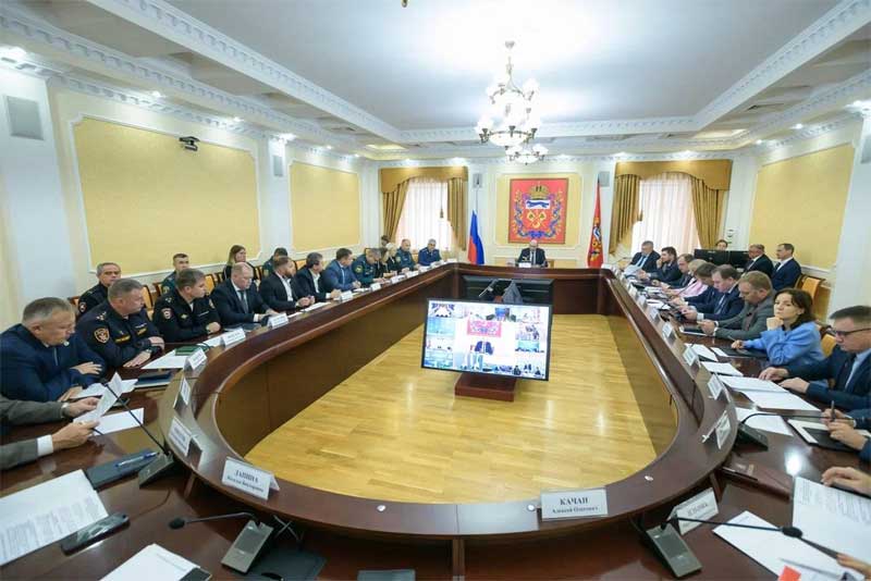 Губернатор Оренбуржья Евгений Солнцев провёл заседание комиссии по предупреждению весеннего паводка – 2026