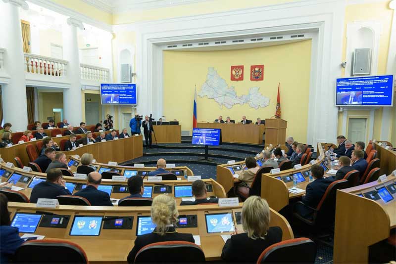 Депутаты Законодательного Собрания Оренбуржья внесли изменения в  областной бюджет  2025 года и плановый период 2026-2027 годов