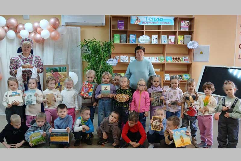 «Растут ли булки на деревьях»: библиотекари Новотроицка провели серию встреч с дошколятами