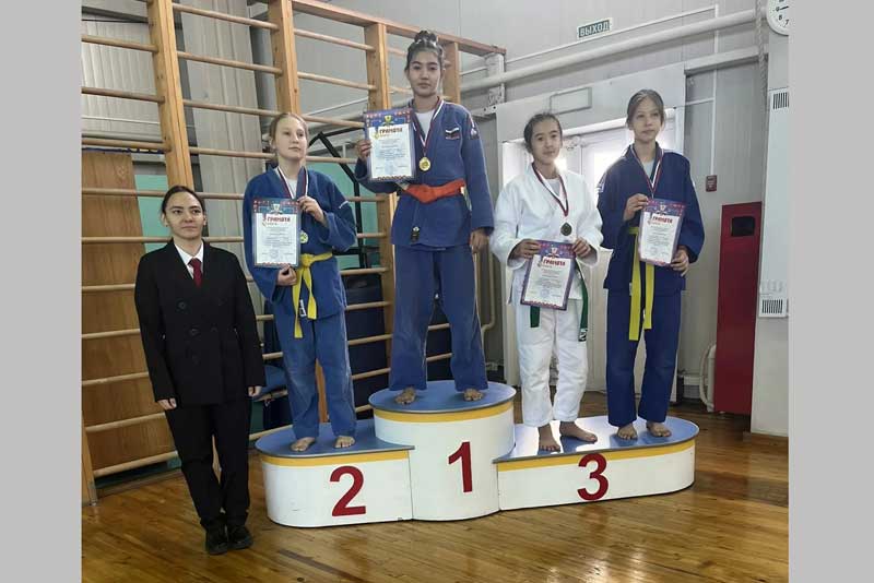  Новотроицкие спортсмены  успешно выступили на представительном турнире по дзюдо