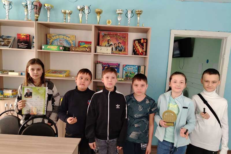 В Новотроицке провели детский шахматный турнир «Белая Ладья»