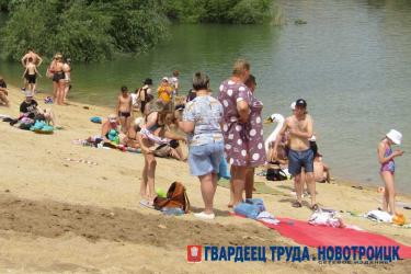 В Новотроицке по-прежнему только один пляж официально открыт для купания