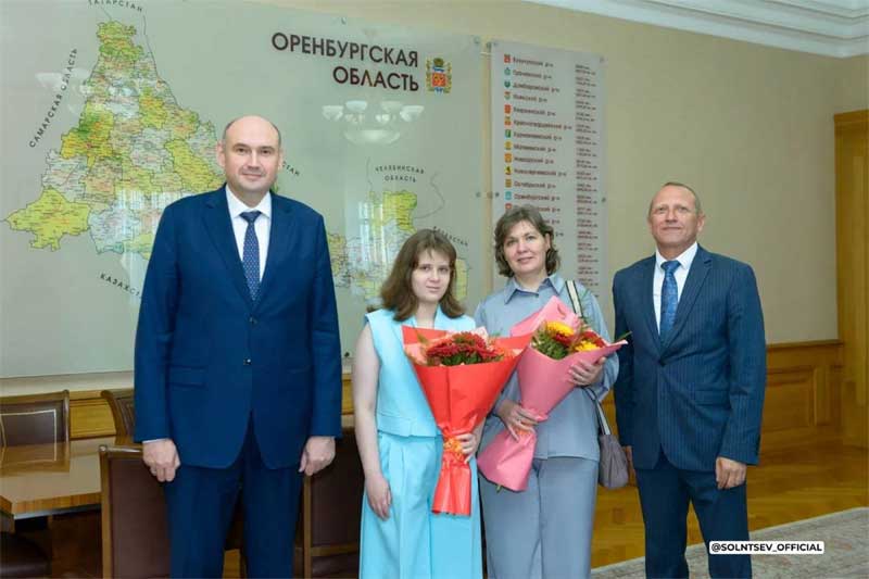 Евгений Солнцев встретился с шахматисткой  Анной Шухман и отметил, что этот вид спорта  может  стать в Оренбуржье базовым  