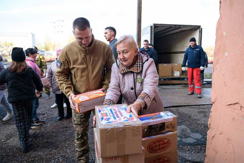 Сегодня порядка 30 тонн гуманитарного груза отправлено из Оренбуржья на Донбасс