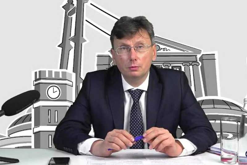 Министр образования Оренбуржья провел онлайн-встречу с потенциальными стобалльниками ЕГЭ-2026 и их родителями