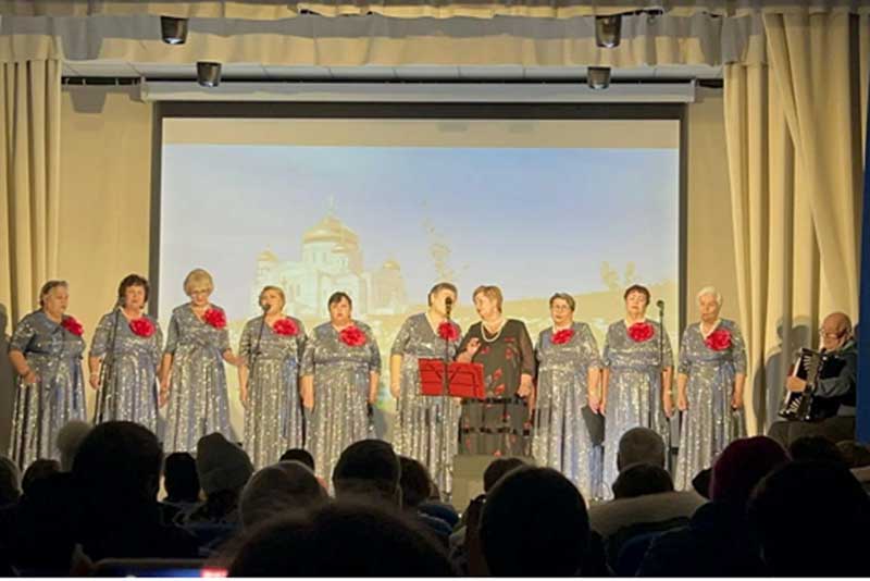 Жители села Хабарное в ходе благотворительного концерта собрали средства в поддержку бойцов СВО