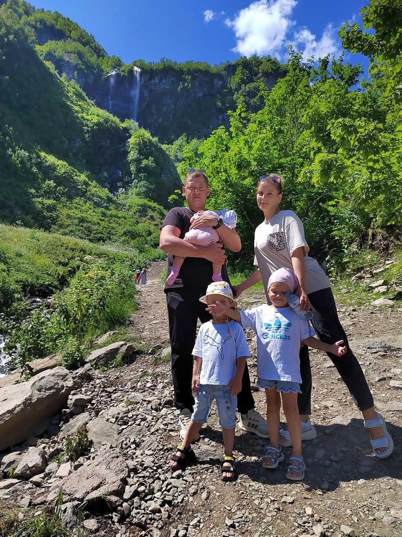 Вместе весело шагать... по жизни. Многодетная семья Буданцевых