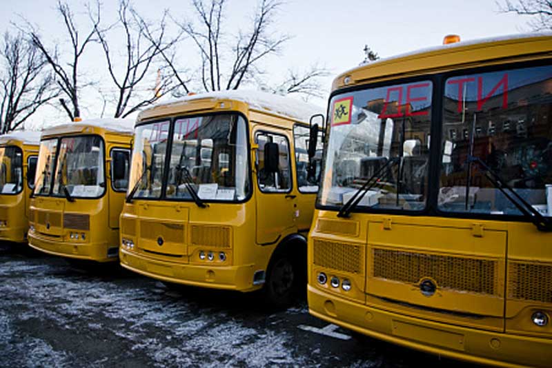 Новотроицк получил ключи от нового школьного автобуса