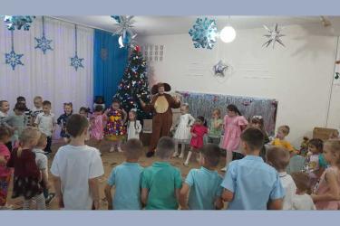 Новотроицкие дошколята стали участниками конкурса «Новогодняя игрушка своими руками»