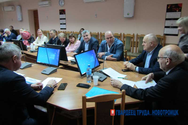В Новотроицке Совет директоров обсудил перспективы развития территории опережающего развития и судьбу незавершенных социальных проектов