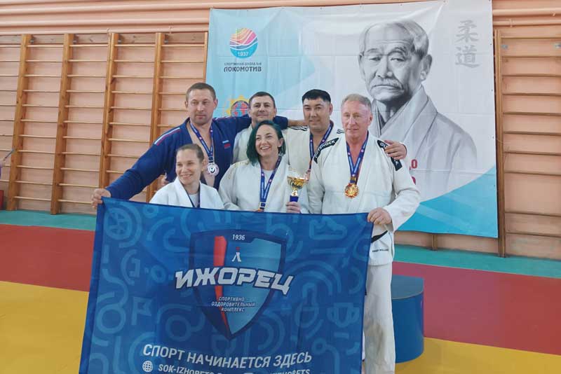 Новотроицкие ветераны дзюдо показали достойные результаты на международном турнире в Екатеринбурге