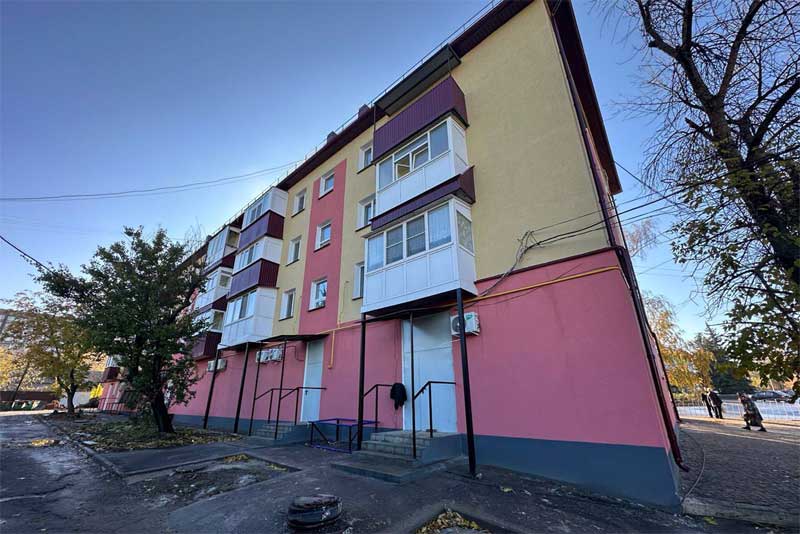 В подшефном Перевальске специалисты из Оренбуржья завершают намеченные на строительный сезон работы