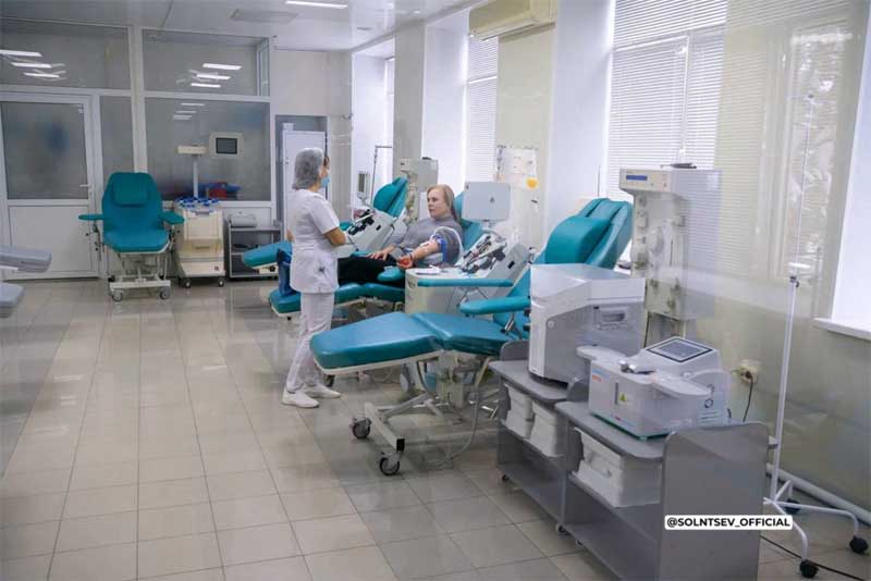 Нагрудный знак «Почётный донор России» получили 11 оренбуржцев