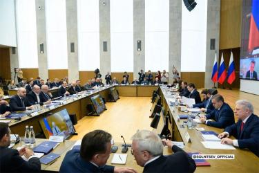 На заседании Совета под председательством полномочного представителя Президента России в ПФО И. Комарова обсудили демографическую ситуацию в сельских территориях