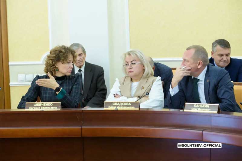 На заседании правительства Оренбуржья утвердили прогноз социально-экономического развития региона на ближайшие три года