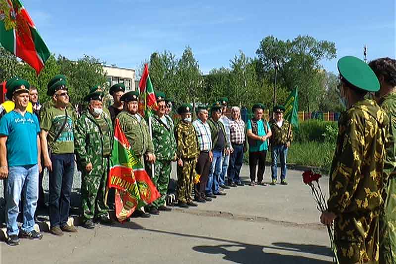 В Новотроицке отметили День пограничника (фото)